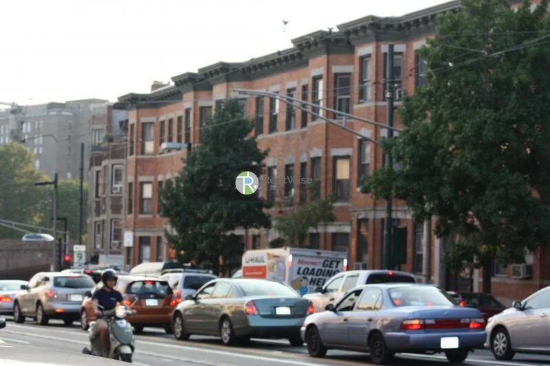 887 Huntington Ave, Mission Hill