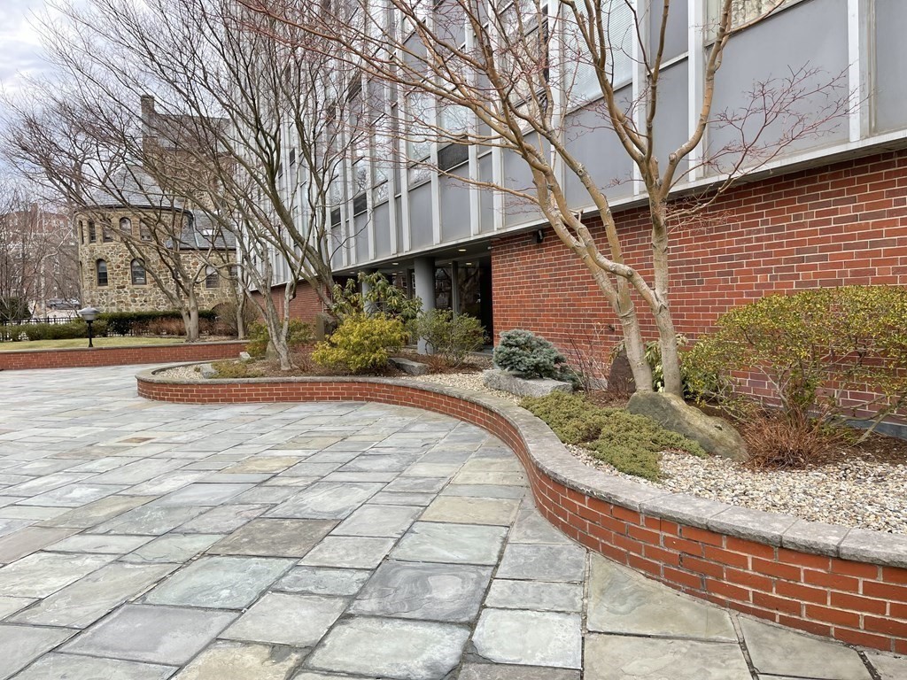 80 Park St, Coolidge Corner