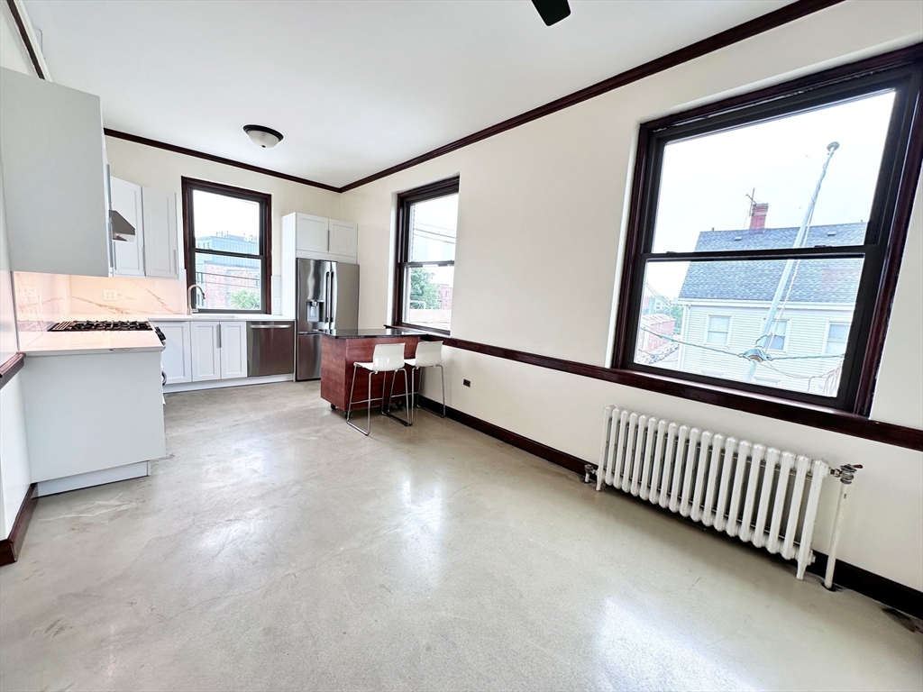 154 Maverick St, East Boston