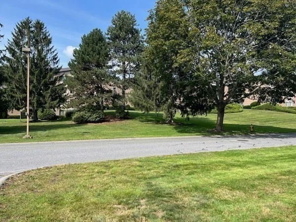 8 Ledgewood Way, Peabody