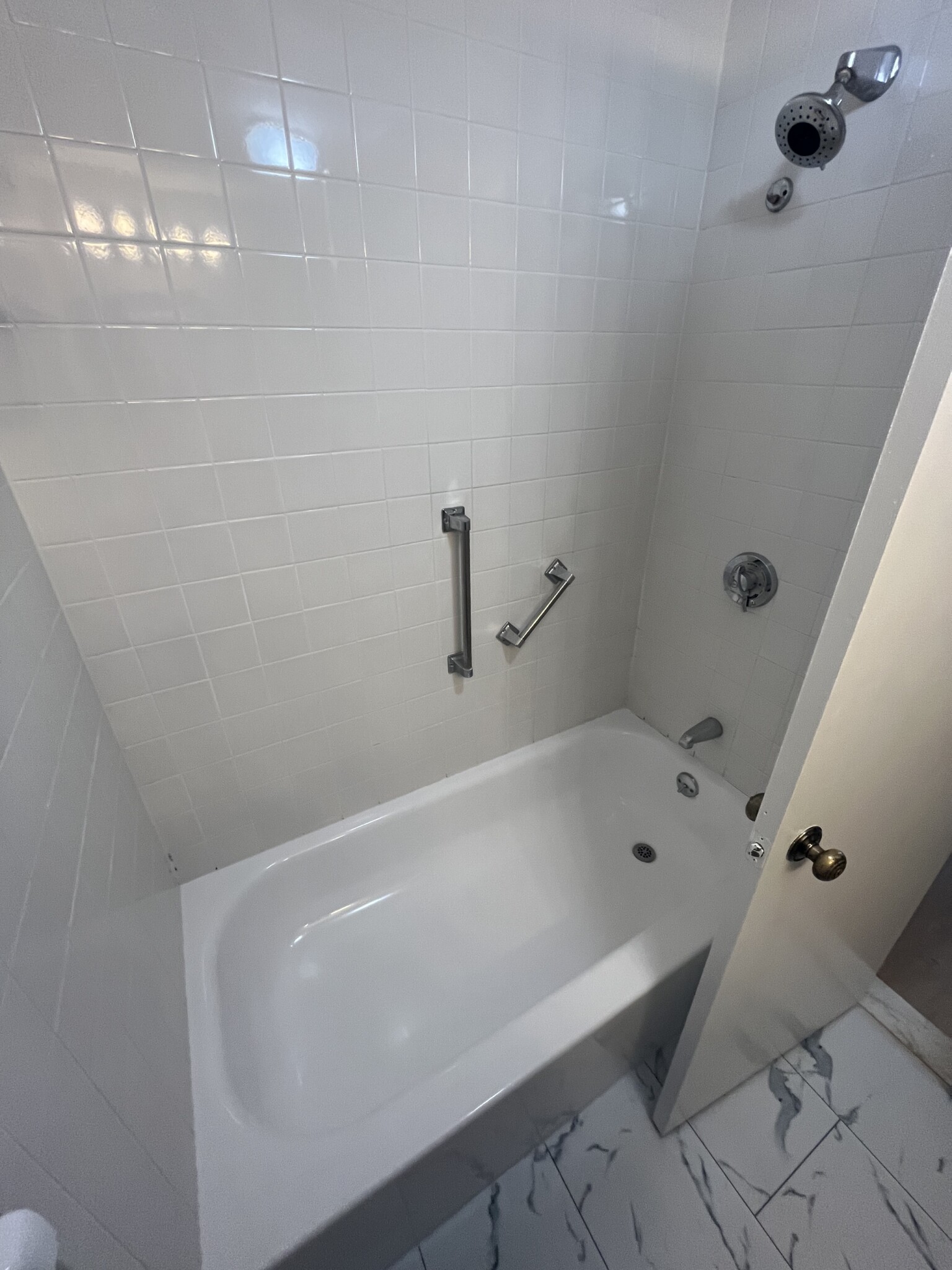 2130 Massachusetts Ave, North Cambridge