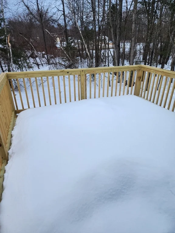 32 Four Seasons Dr, Hampstead