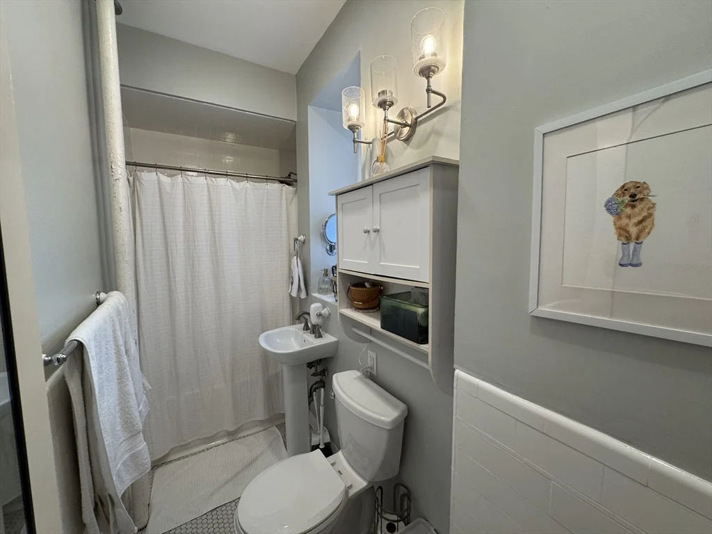 339 S Huntington Ave, Jamaica Plain
