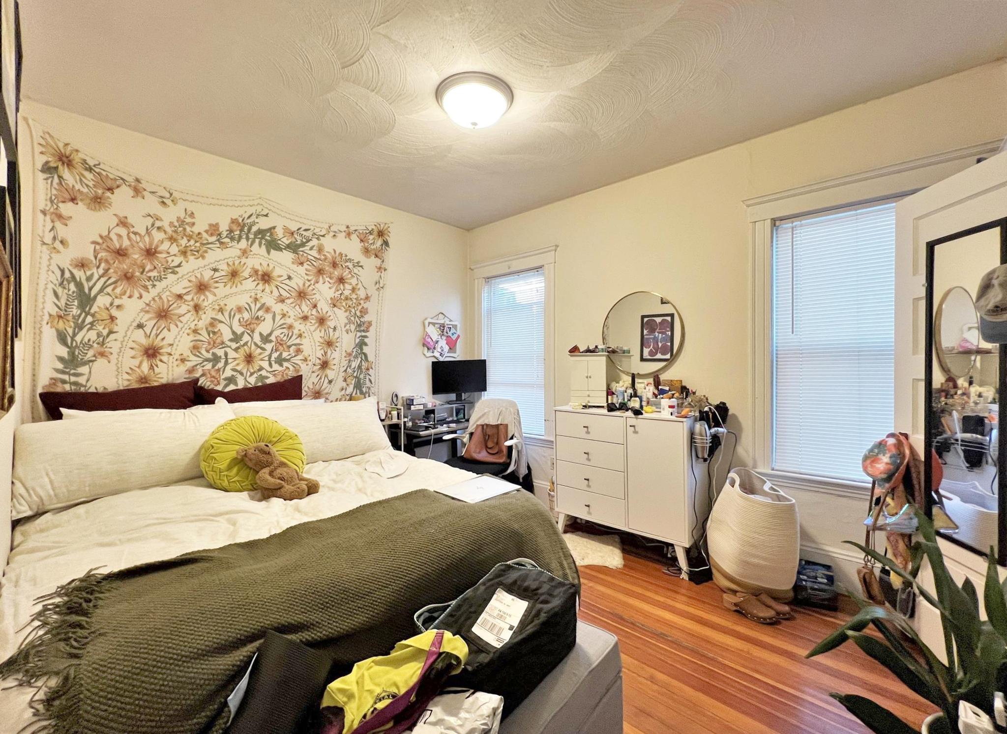 20 Moore St, Teele Square