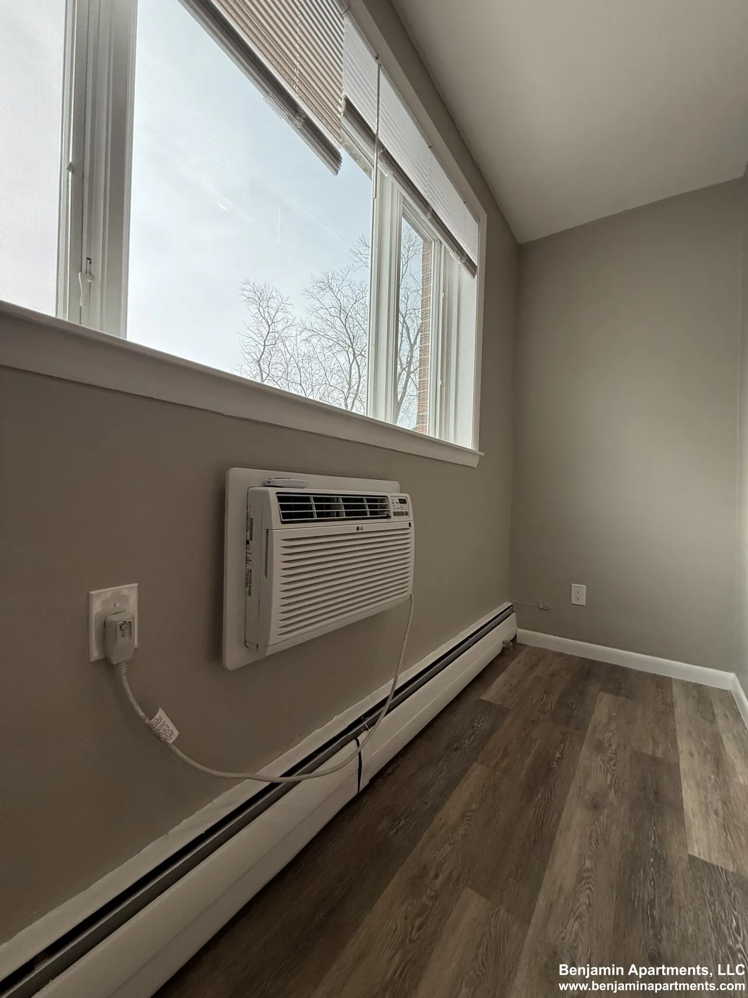 50 Evergreen St, Jamaica Plain