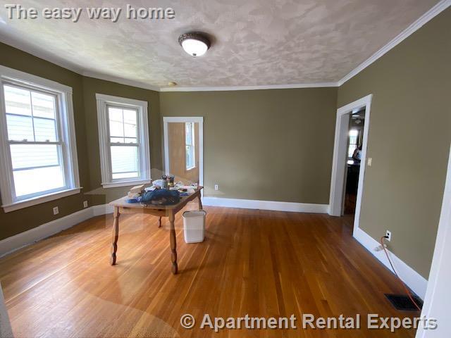 10 Usher Rd, West Medford