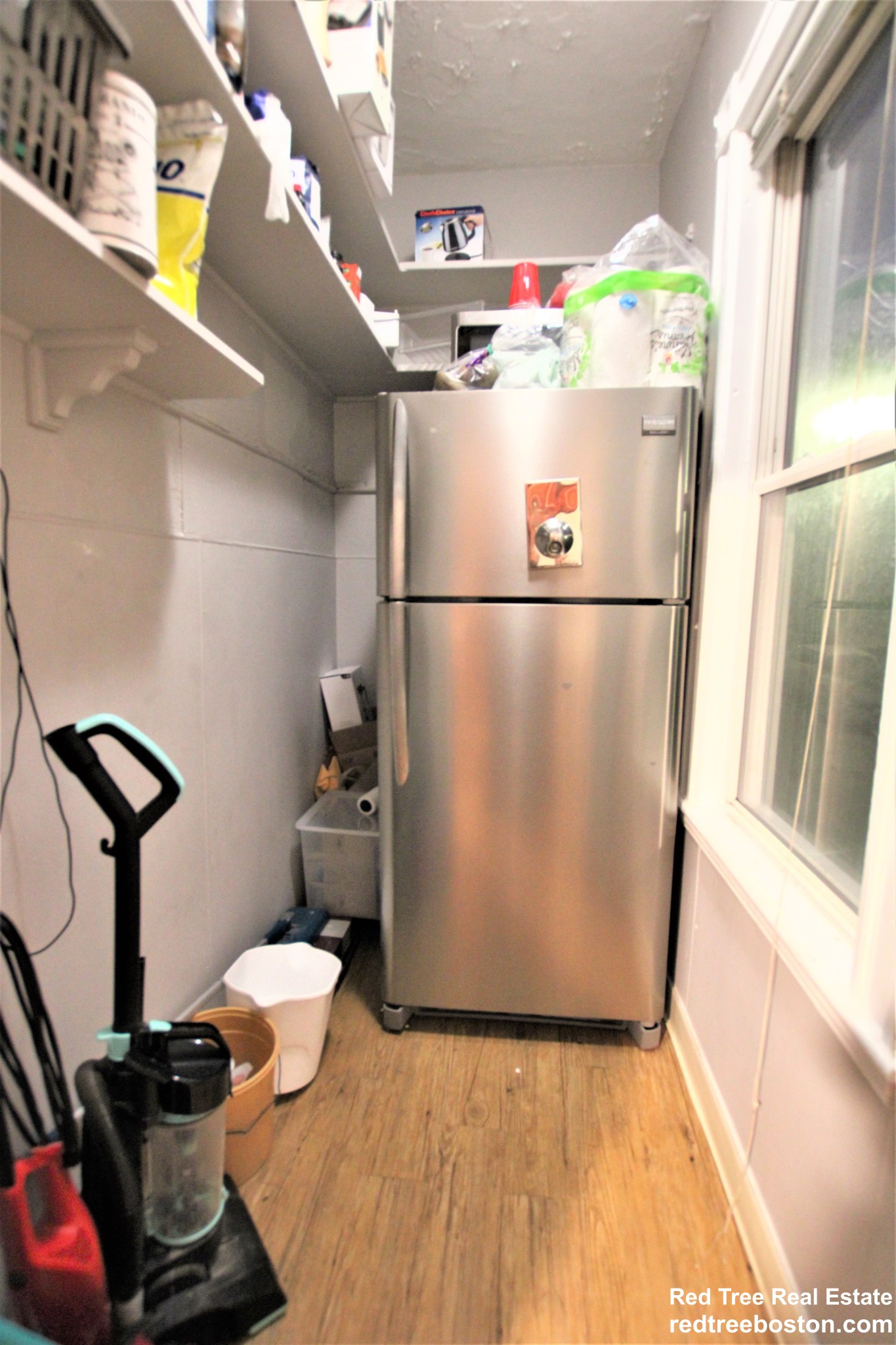 8 Sunset St, Mission Hill