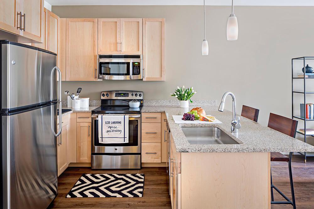 411 D St, South Boston