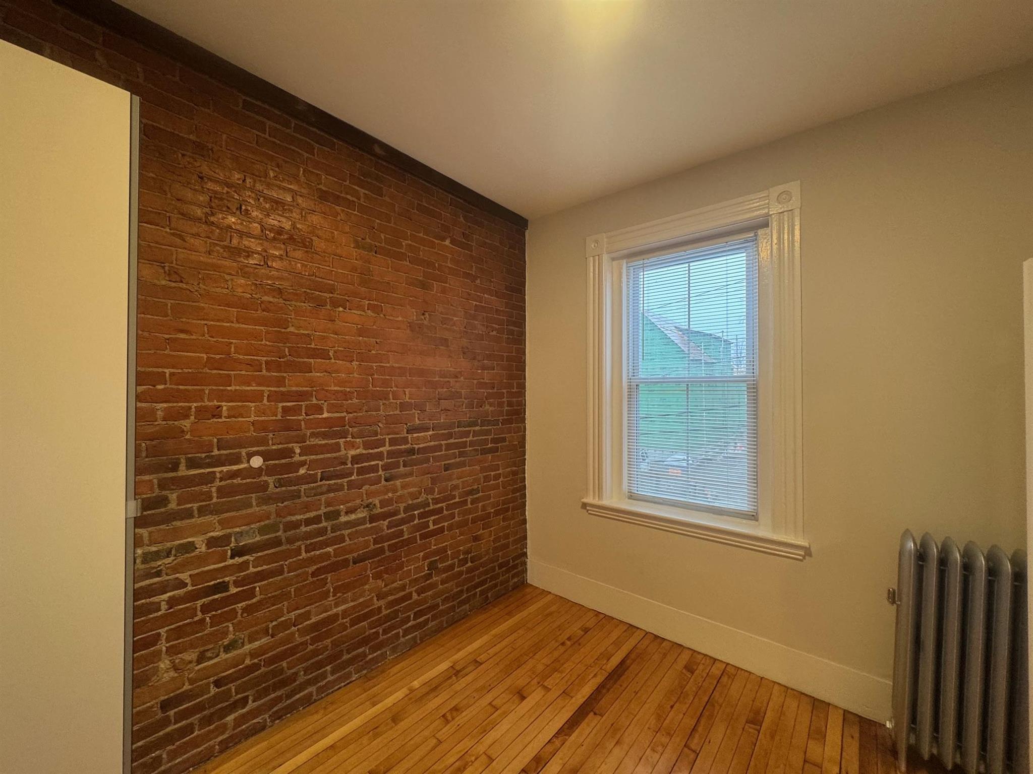 41 Laurel St, Ward Two