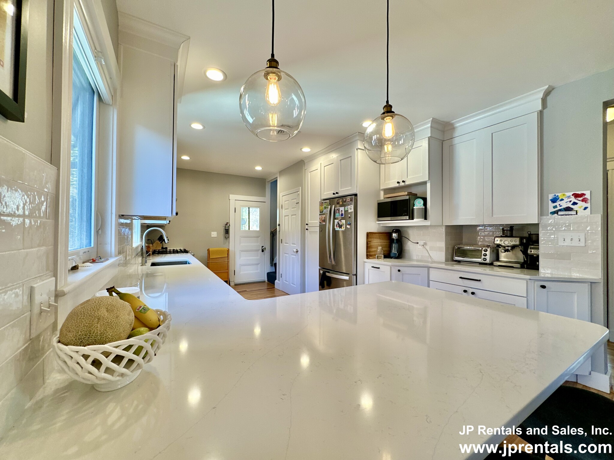 4 bed, 2 bath apartment for rent at 22 Sedgwick St Unit 2, Jamaica Plain — photo 1 of 26