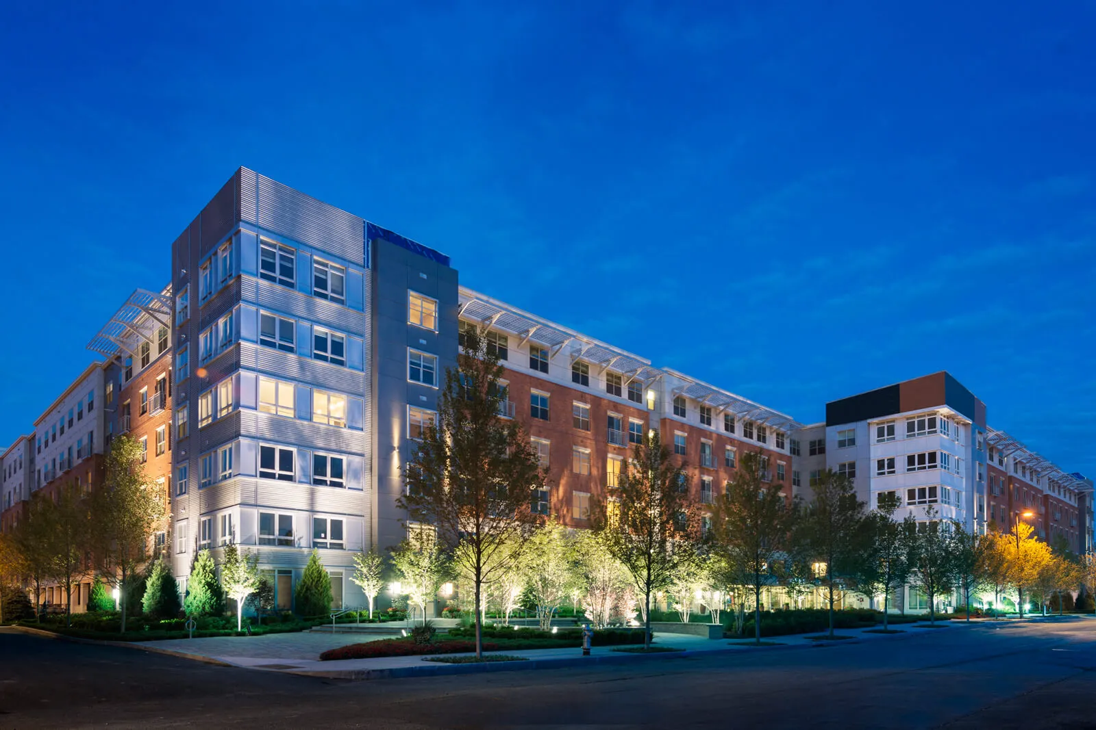 1 bed, 1 bath apartment for rent at 160 Cambridgepark Dr Unit 287, North Cambridge — photo 1 of 2