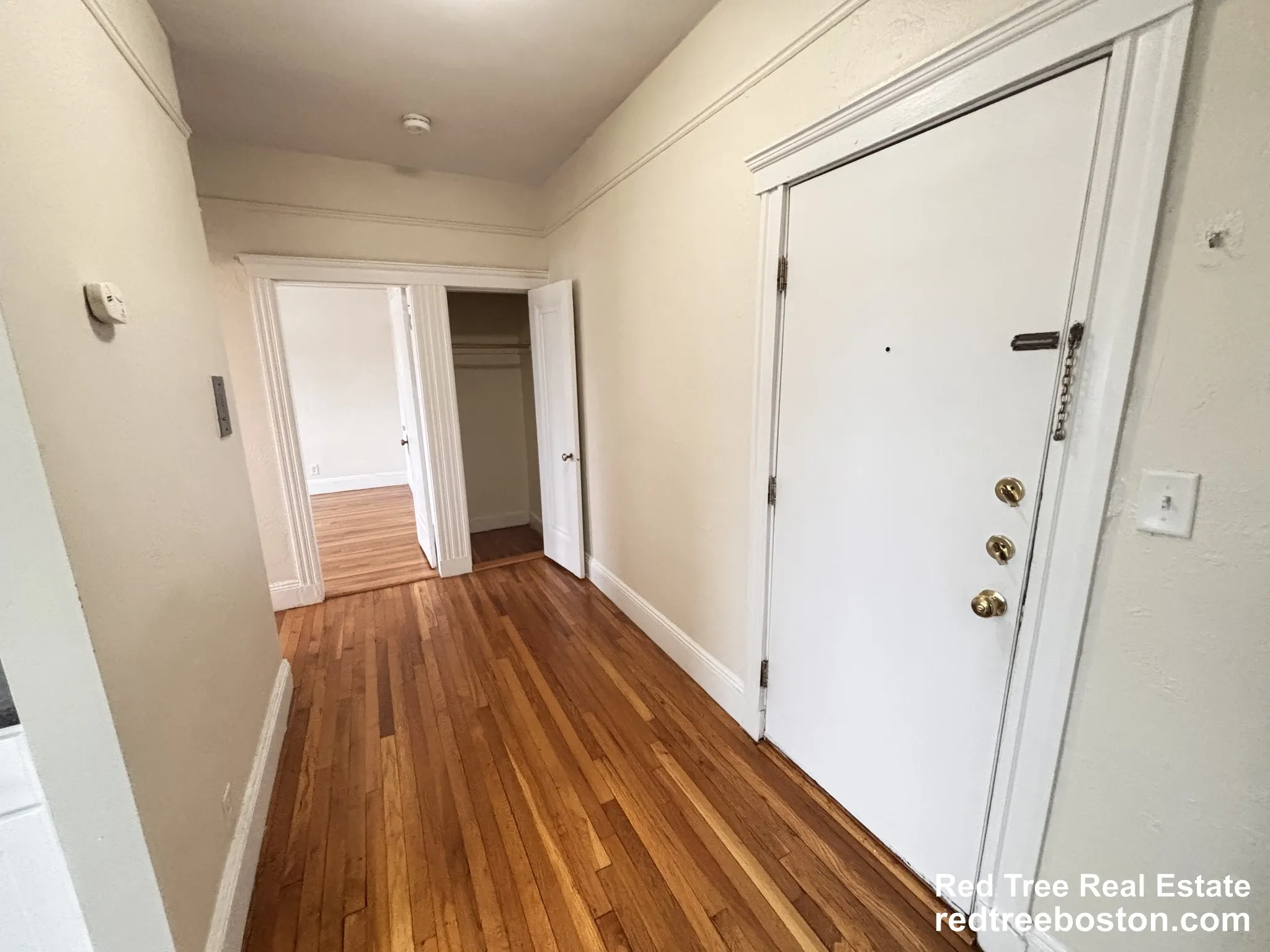 1687 Commonwealth Ave, Brighton