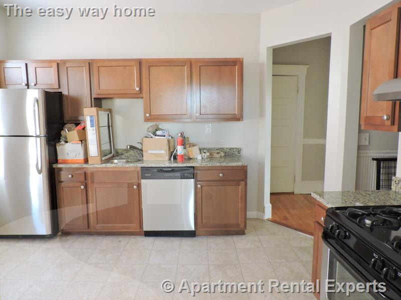 12 Pleasant St, Central Square