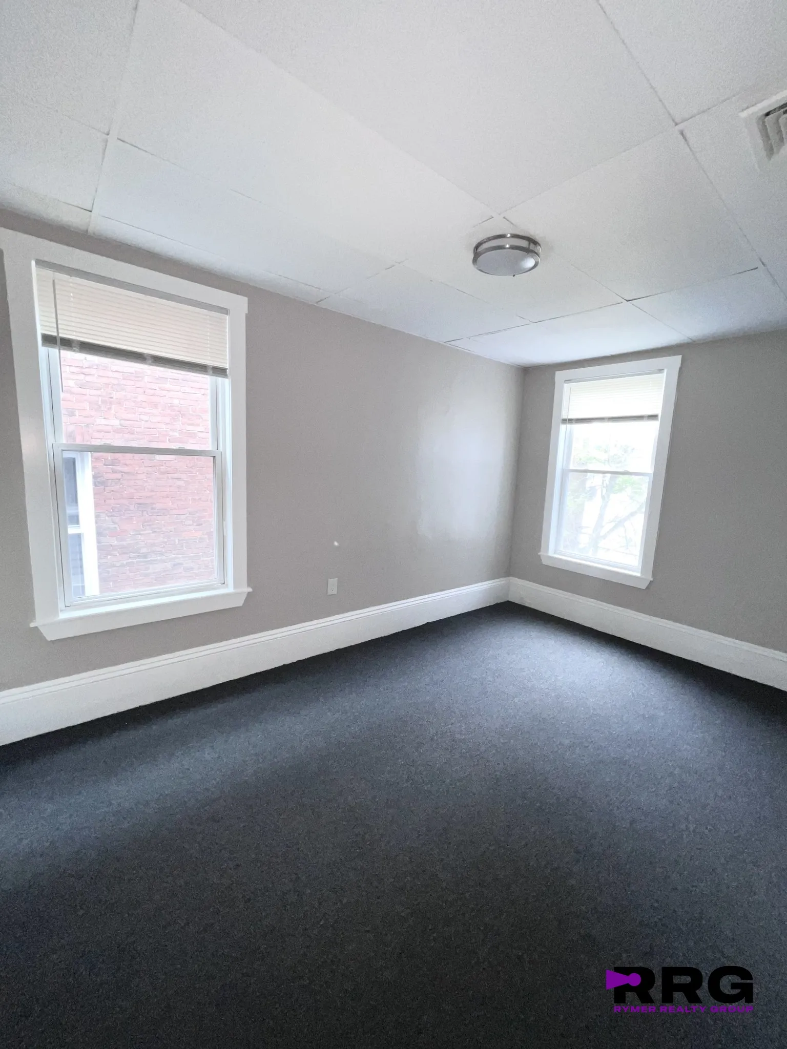 52 Blue Hill Ave, Roxbury
