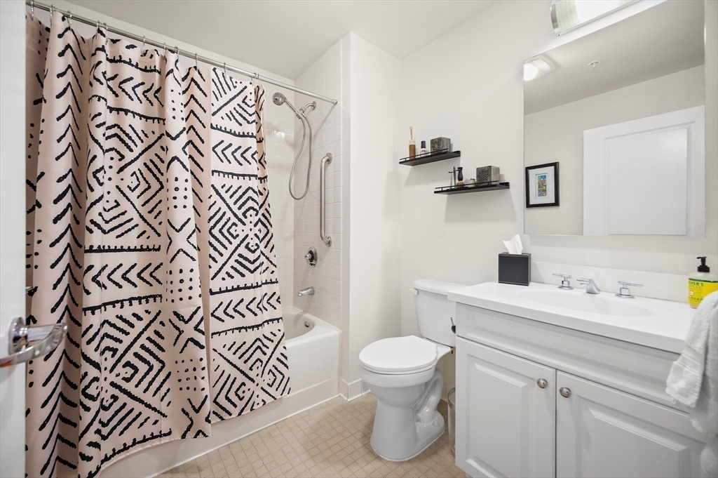 519 Harrison Ave, South End