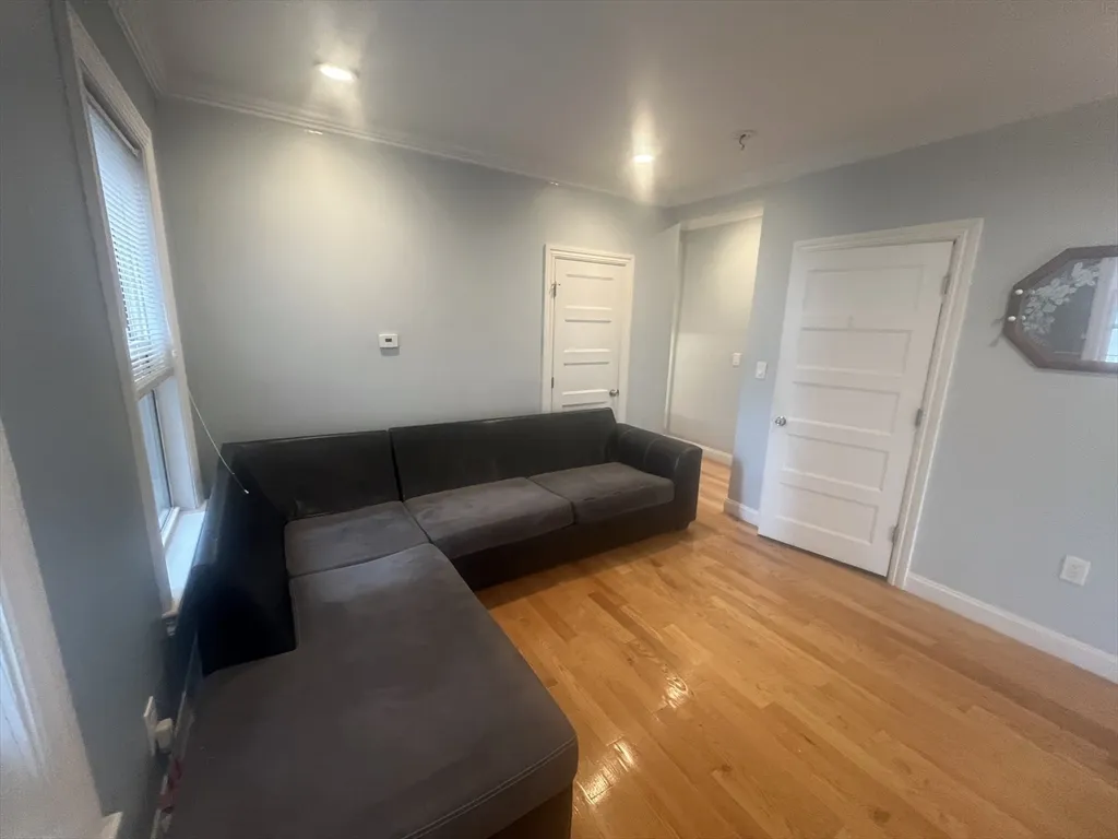 841 Dorchester Ave, Dorchester