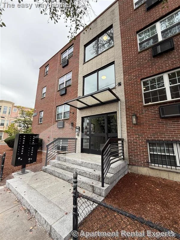 132 Sherman St, Alewife