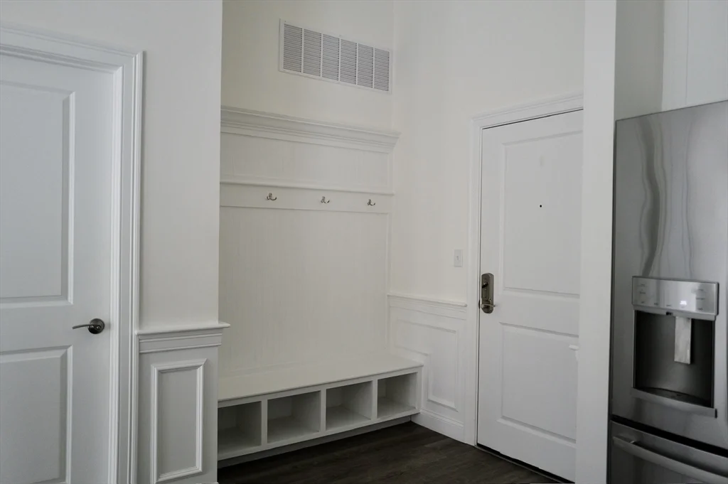 320 Middlesex Ave, Medford