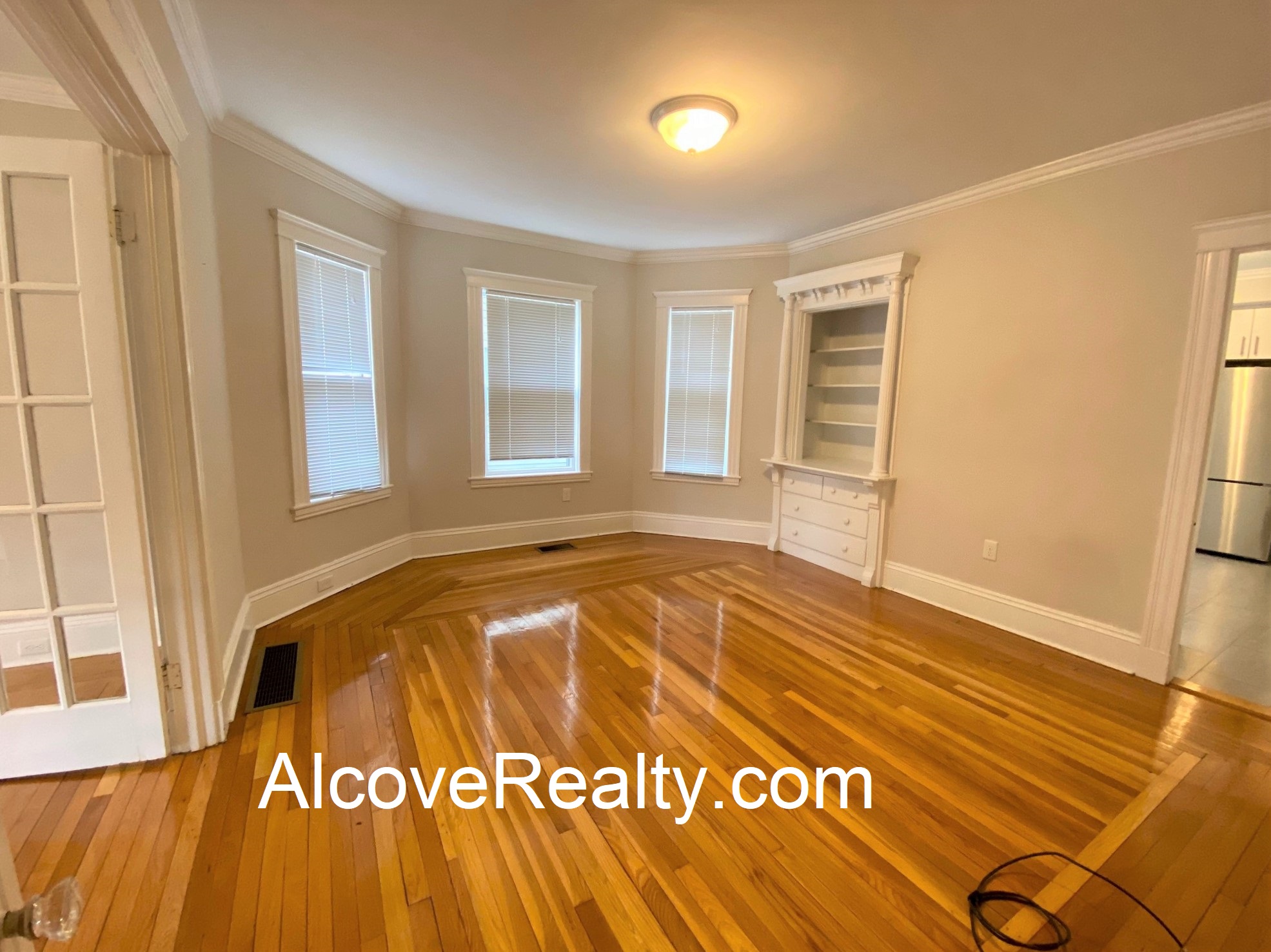 92 Powder House Boulevard, Teele Square