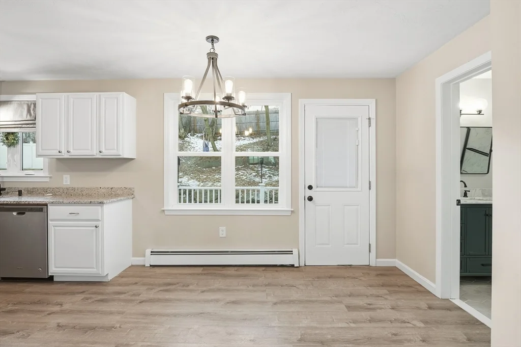 42 Catalpa Cir, Worcester