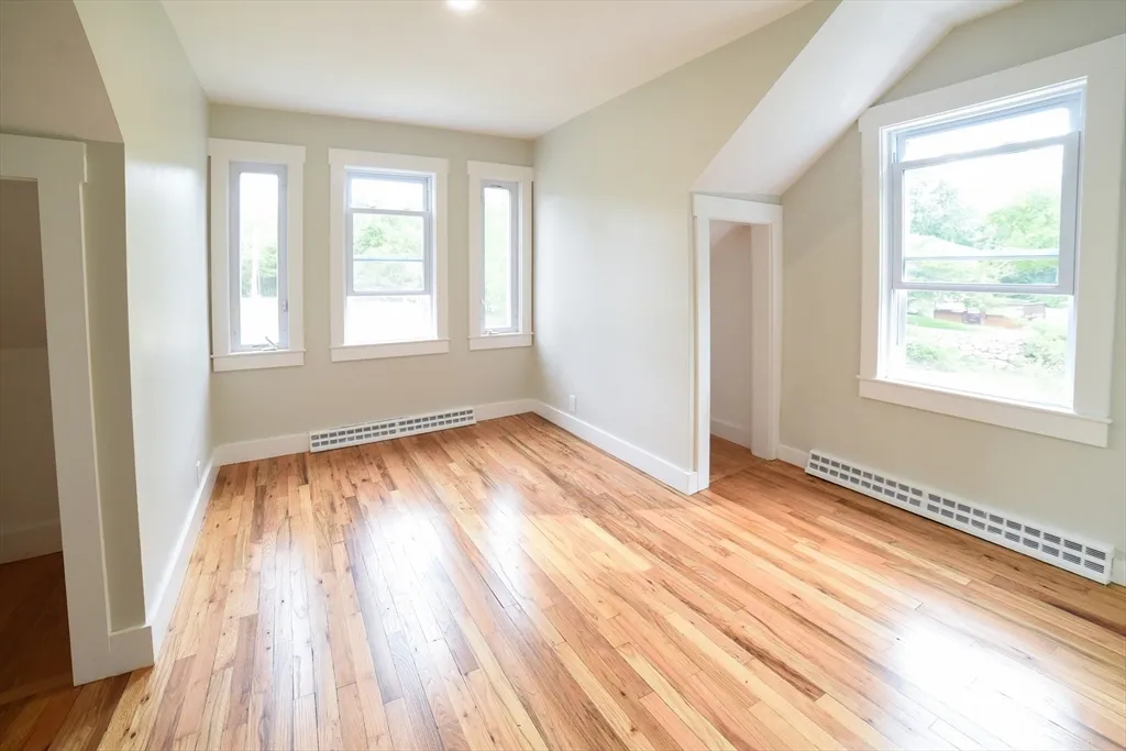 76 Slades Corner, Dartmouth