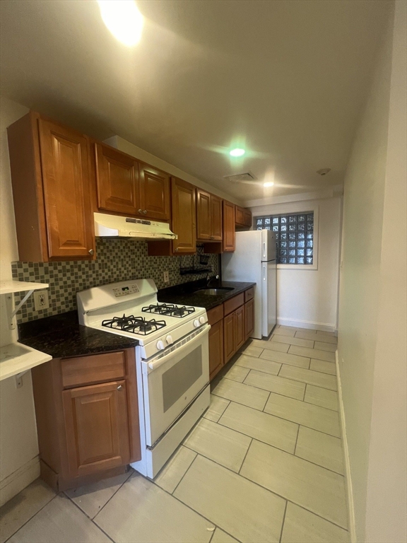 500 Beach St, Revere