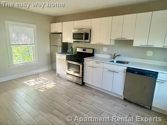 13 Pleasant St, Central Square