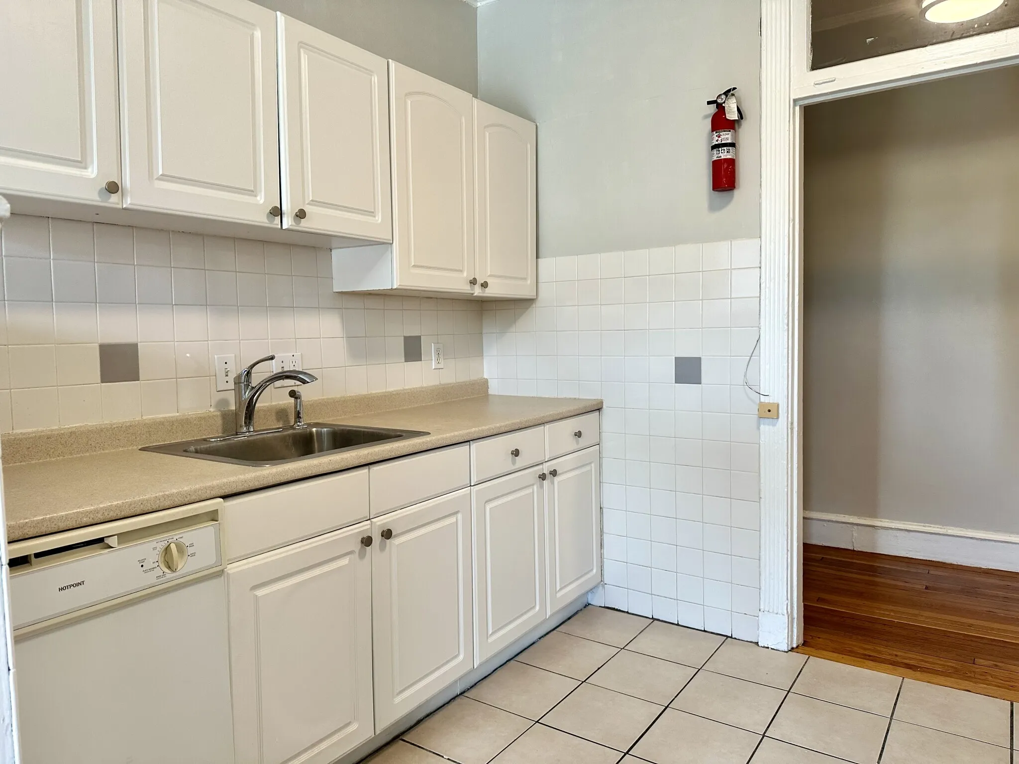 330 Saint Paul St, North Brookline