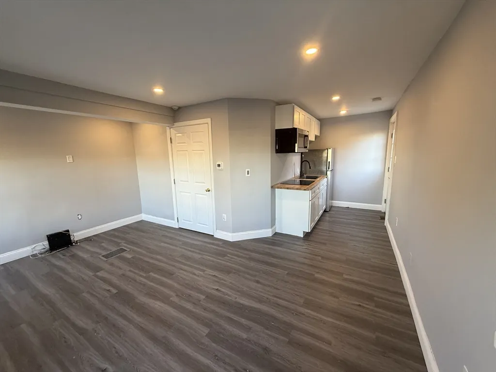 176 Court St, Downtown