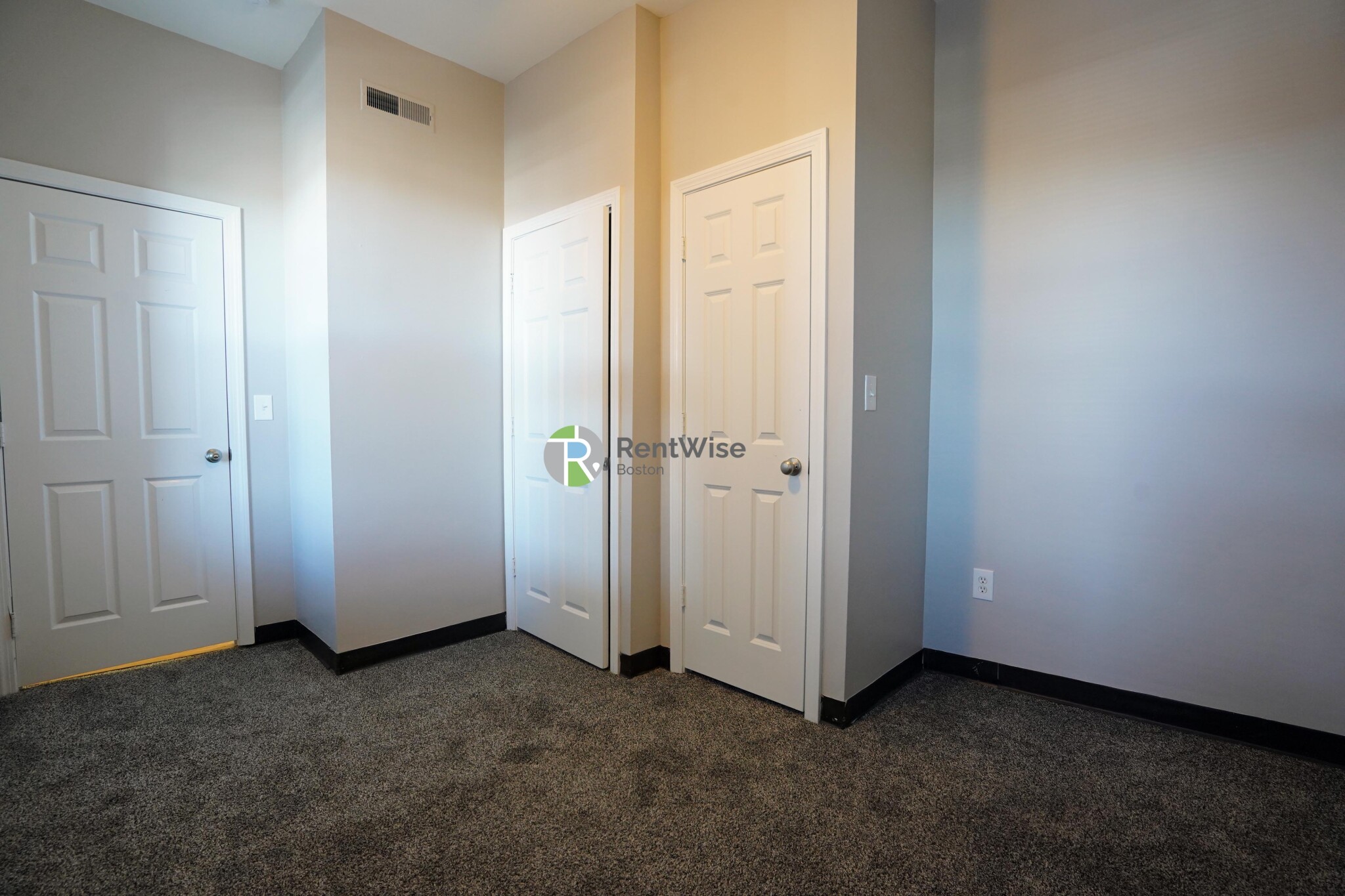 365 Washington St, Brighton