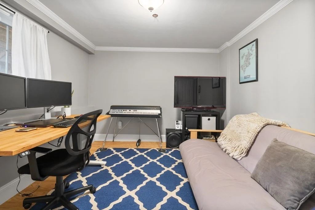 10 S Sydney, Dorchester