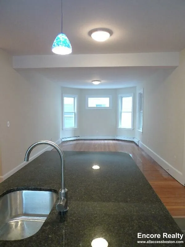 12 Wensley St, Mission Hill