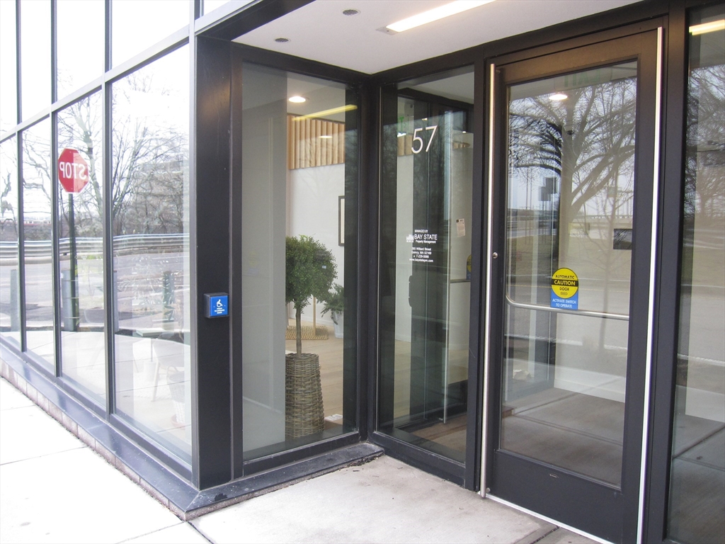 57 Quincy Shore Dr, Quincy