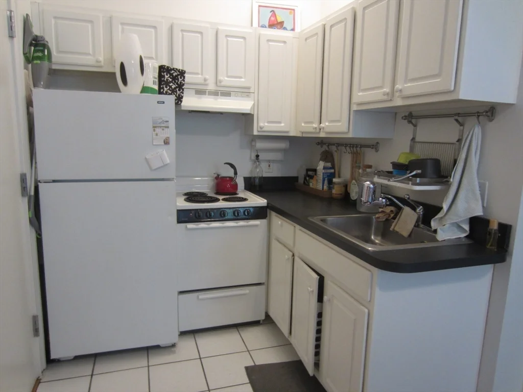 2 Wellington St, South End