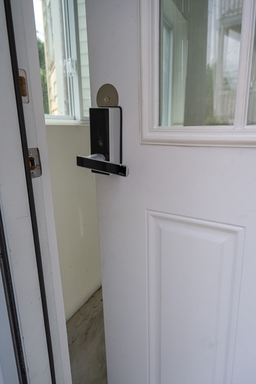 726 Metropolitan Ave, Hyde Park