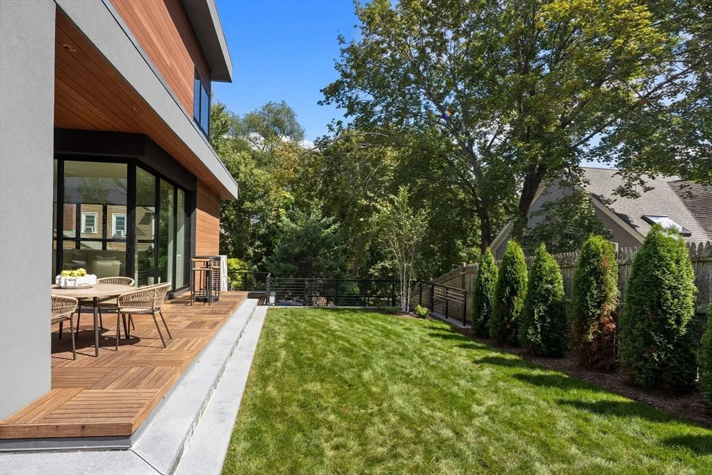 90 Auburndale Ave, West Newton