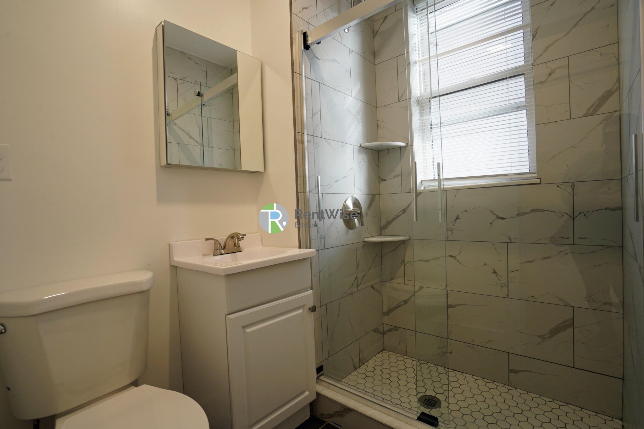 120 Peterborough St, Fenway