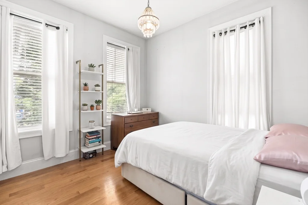 180 Gold St, South Boston