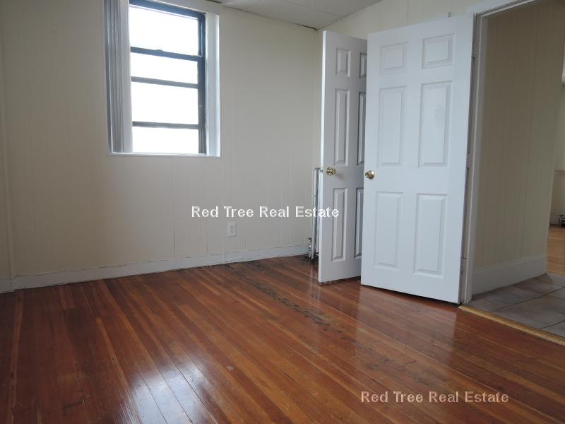 439 Cambridge St, Allston