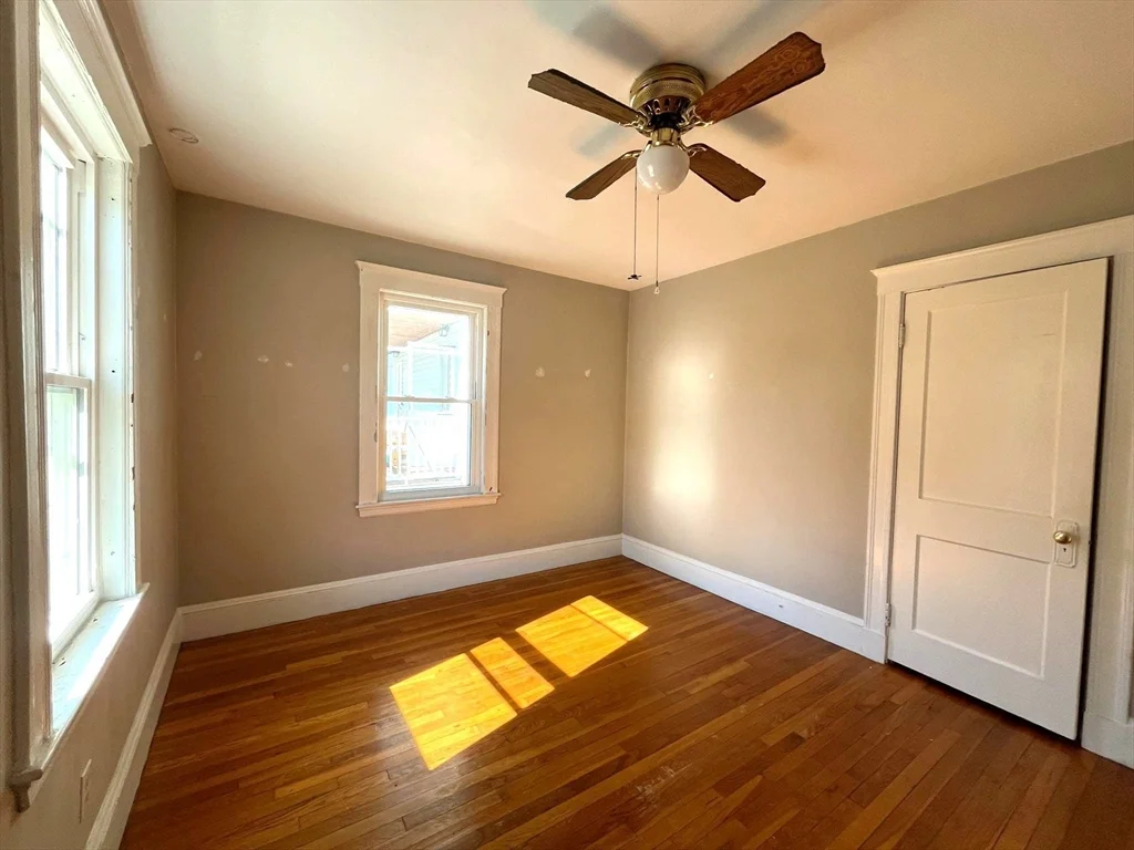 105 Shore Dr, Ten Hills