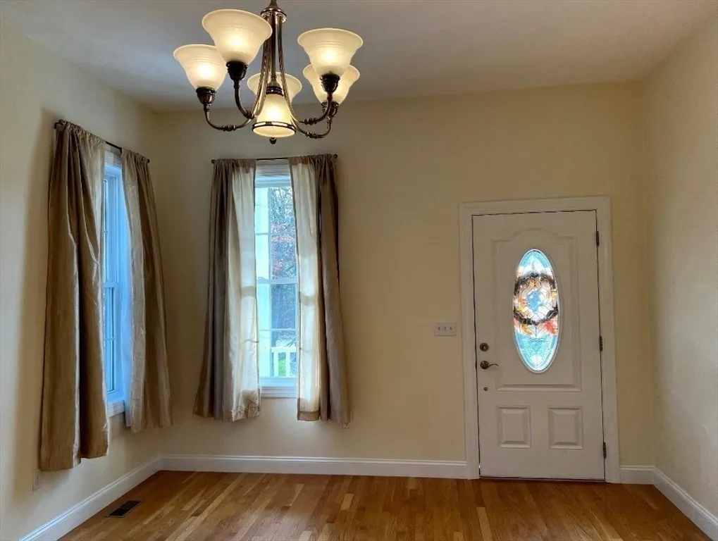 207 John Scott Blvd, Norton