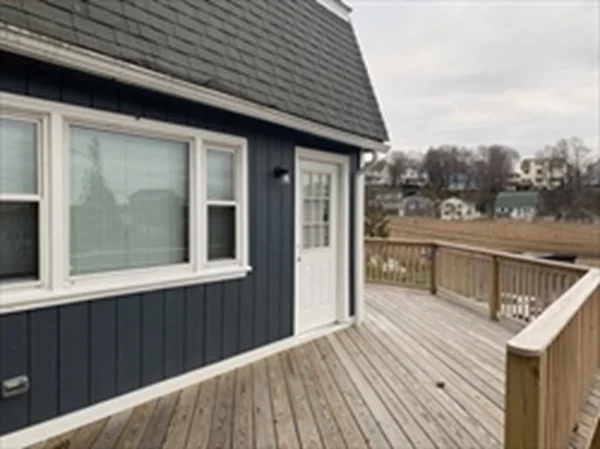 28 Paomet Rd, Weymouth