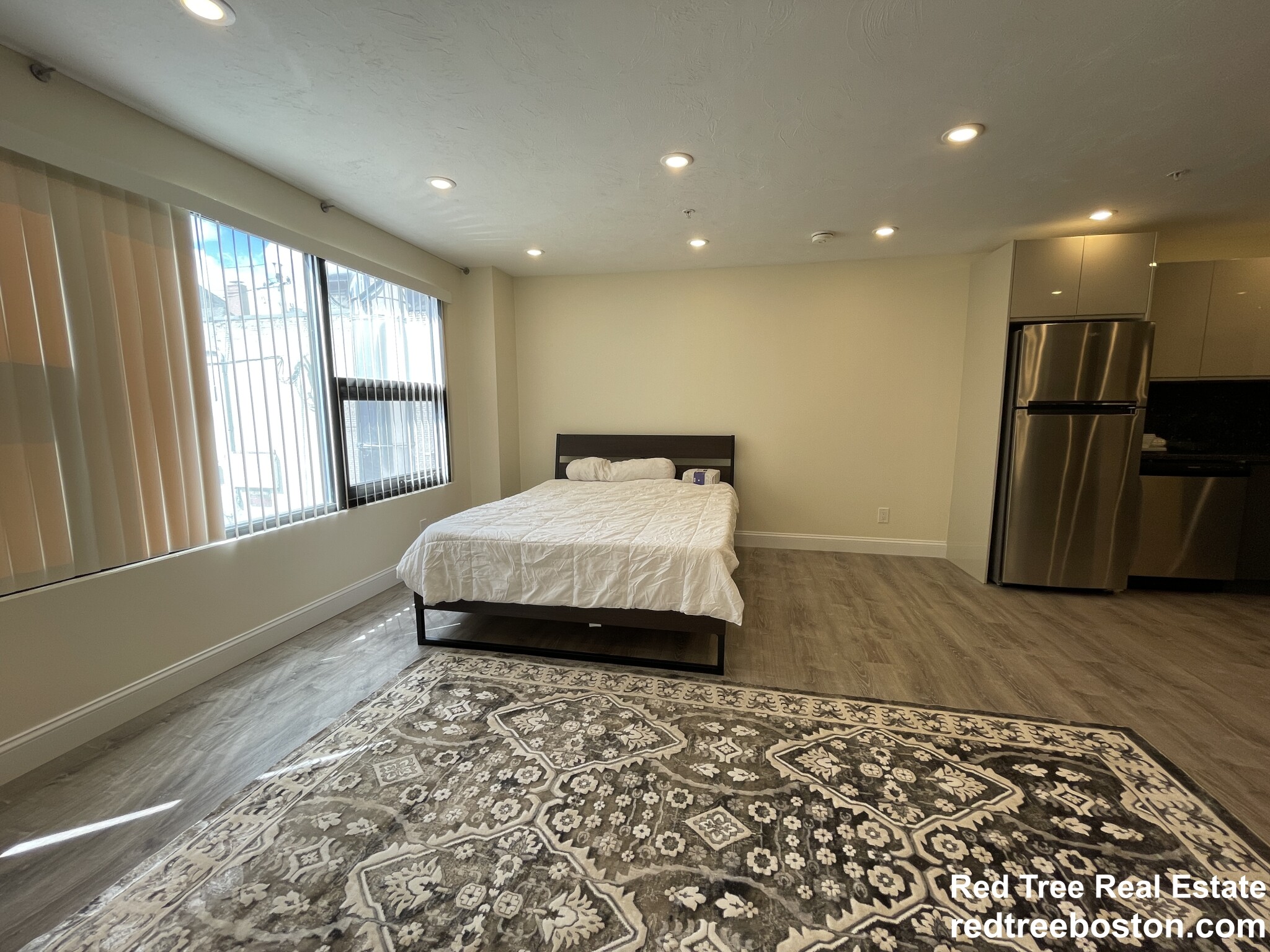 1028 Commonwealth Ave, Boston