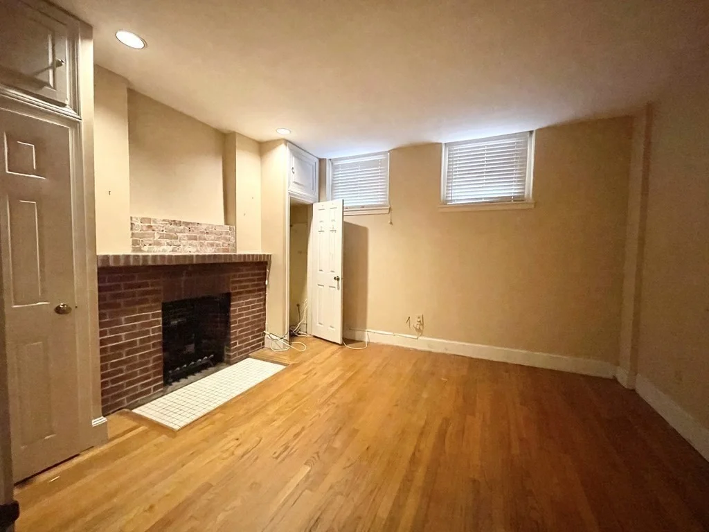 3 Spruce St, Beacon Hill