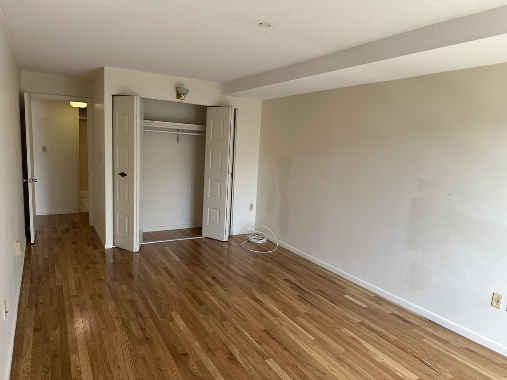 402 Paradise Rd, Swampscott