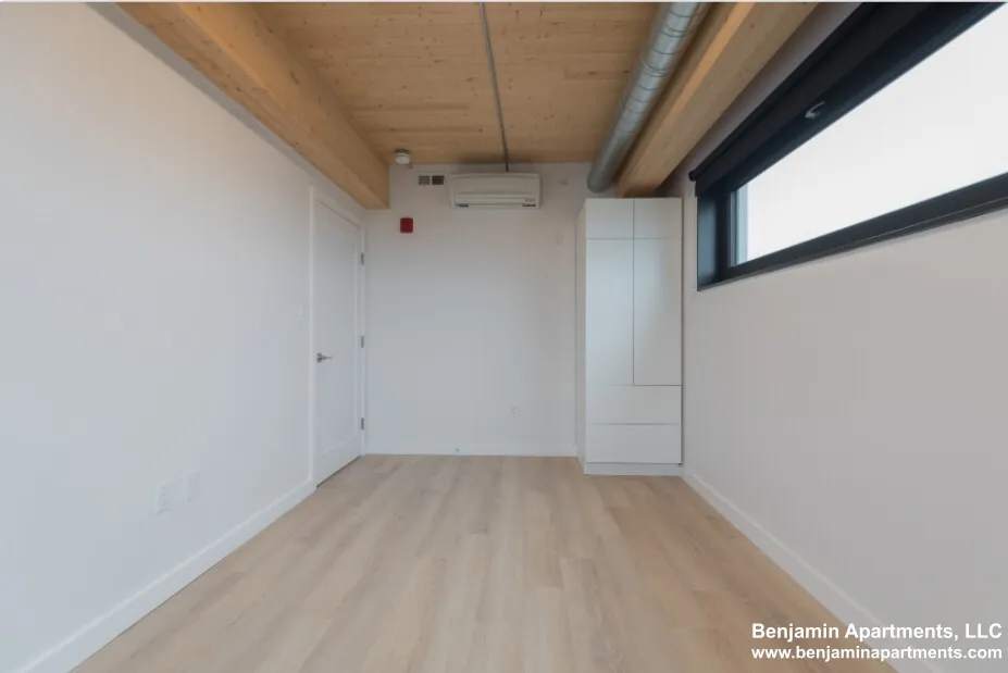 11 East Lenox St, Roxbury