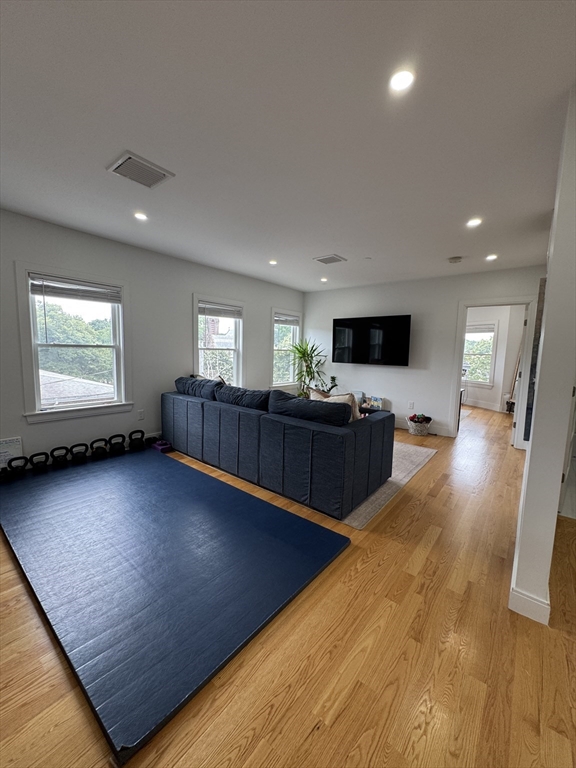 34 Park St, Newton Corner