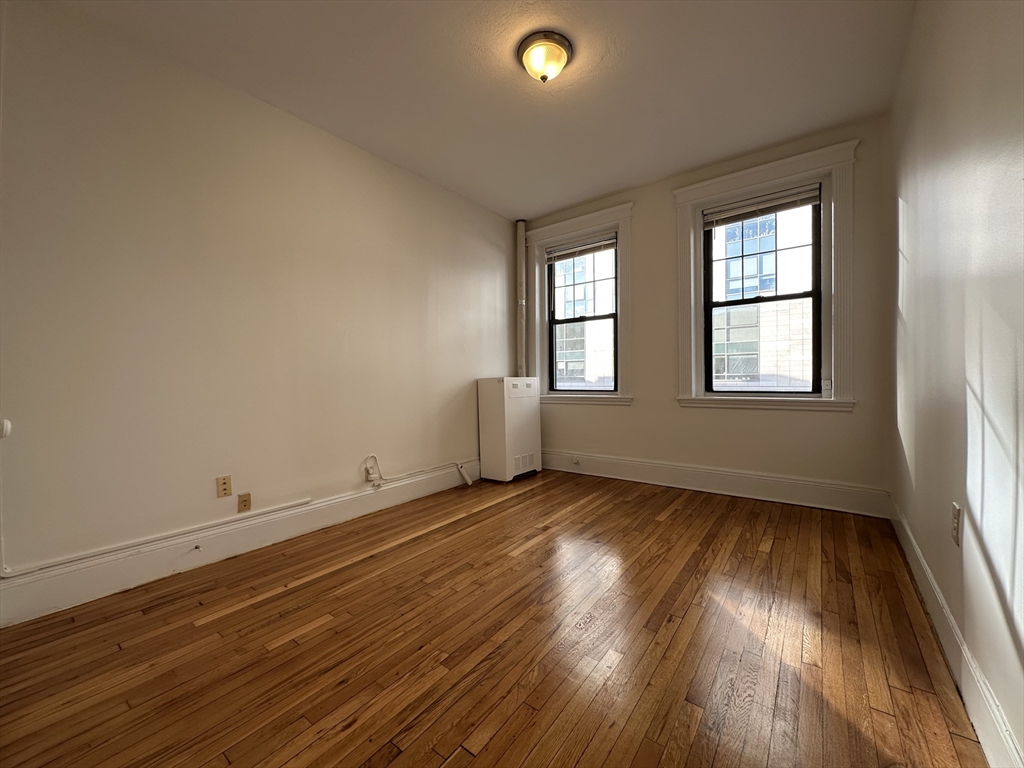 31 Peterborough St, Fenway