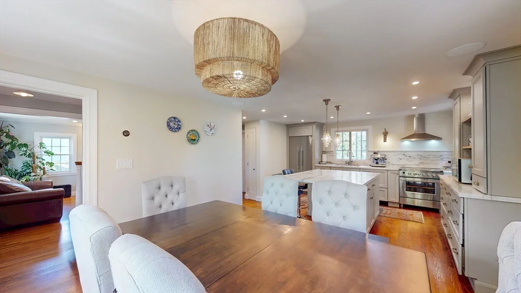 49 Ripley Rd, Medford