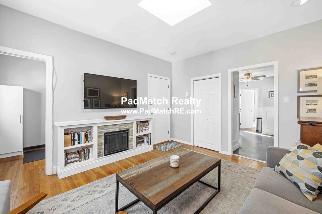 372 Bunker Hill St, Boston